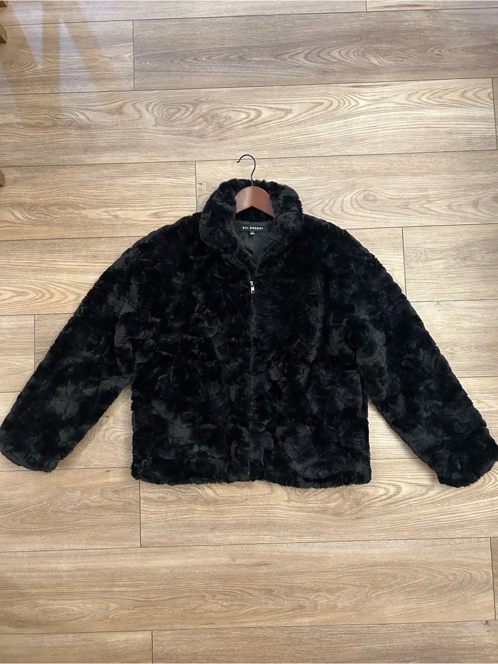 Blu Pepper Black Faux Fur Jacket Cropped Plush Zip Front Coat L